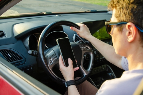 Are 1 in 5 Houston Car Crashes Caused by Distracted Drivers? - Payne Law Firm