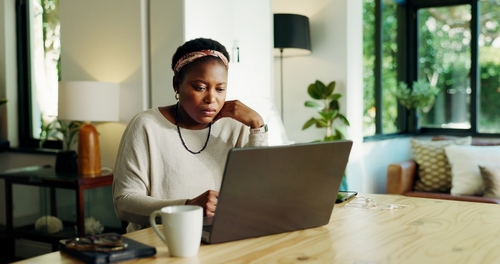 Miami Investor Researching FINRA Arbitration Options Online